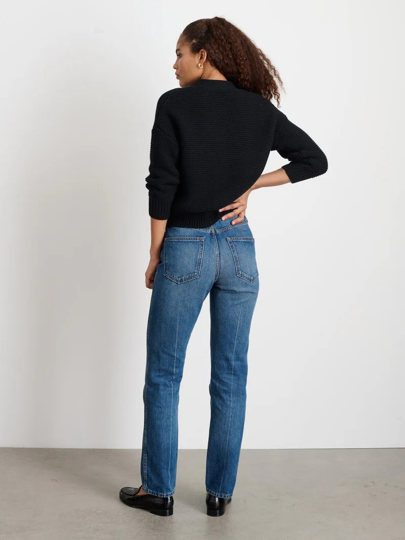 Initially inhibited by her height (5'10\, image size:800x1067