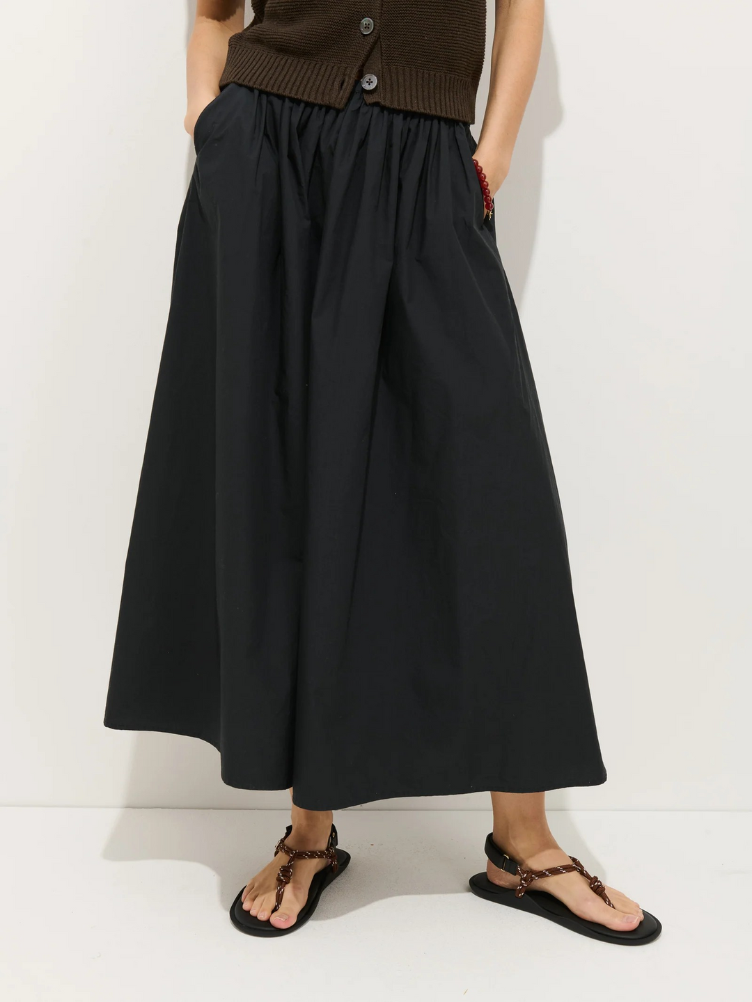 Sarah Skirt - Black – GIRL NEXT DOOR